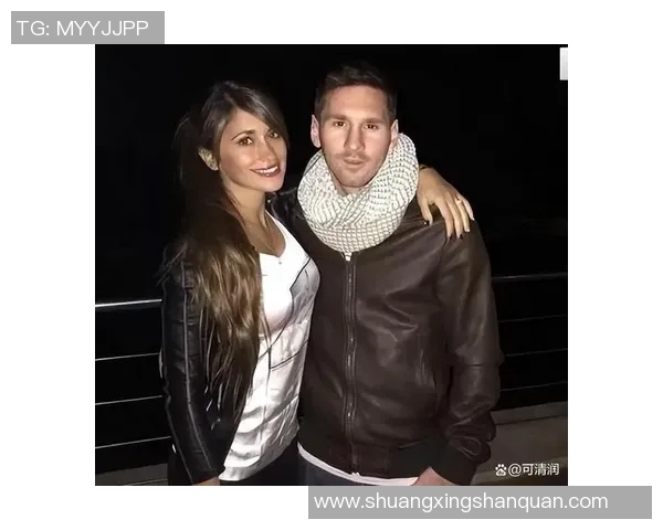 足球明星与亚洲妻子的甜蜜瞬间大揭秘精彩图片合集