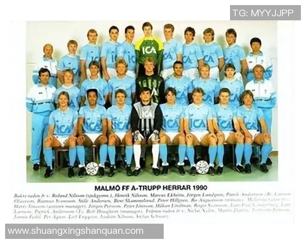 探寻44号足球明星的传奇故事与辉煌成就